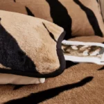 2pcs Plush Pillowcase - Image 2