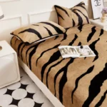2pcs Plush Pillowcase - Image 3